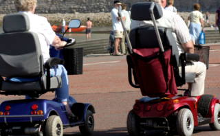 verschil scootmobiel en brommobiel